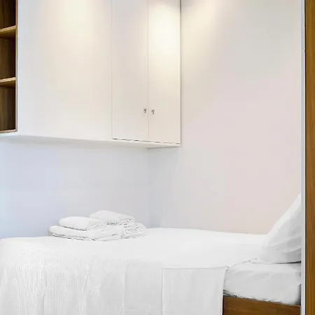 Gk Cosmos Smart Living Apartment Athens