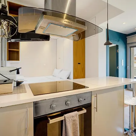 Gk Cosmos Smart Living Apartment Athens